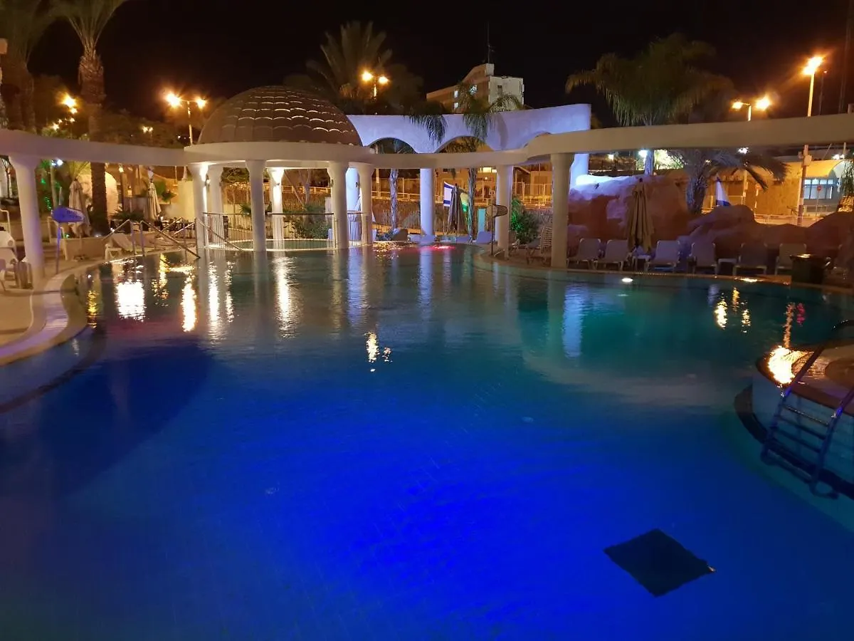 אילת De Golf Luxury Resort Apartments