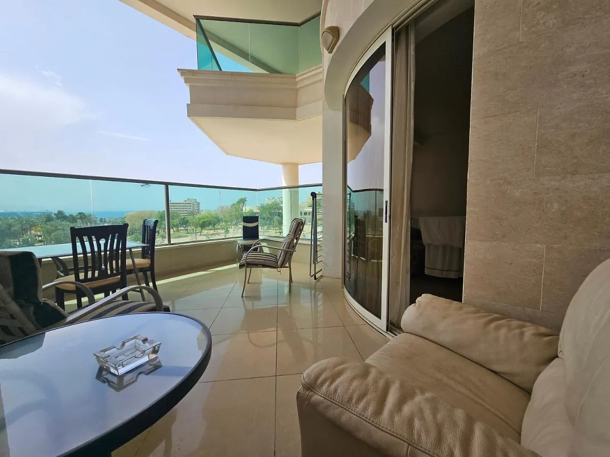 אילת De Golf Luxury Resort Apartments