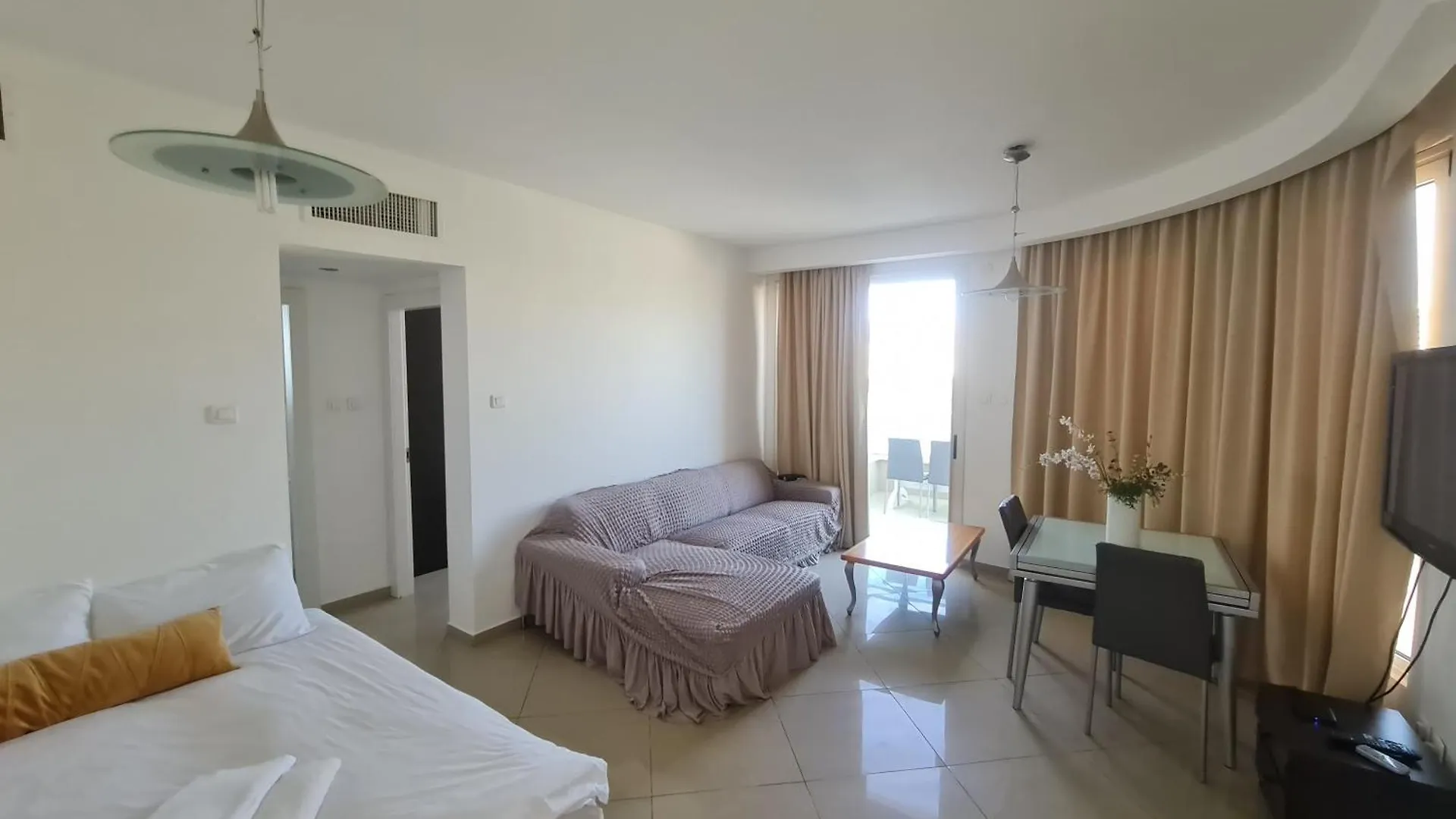אילת De Golf Luxury Resort Apartments